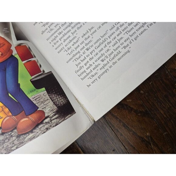 Garfield's Scary Tales by Jim Kraft Picture Book Halloween - Picture 5 of 12